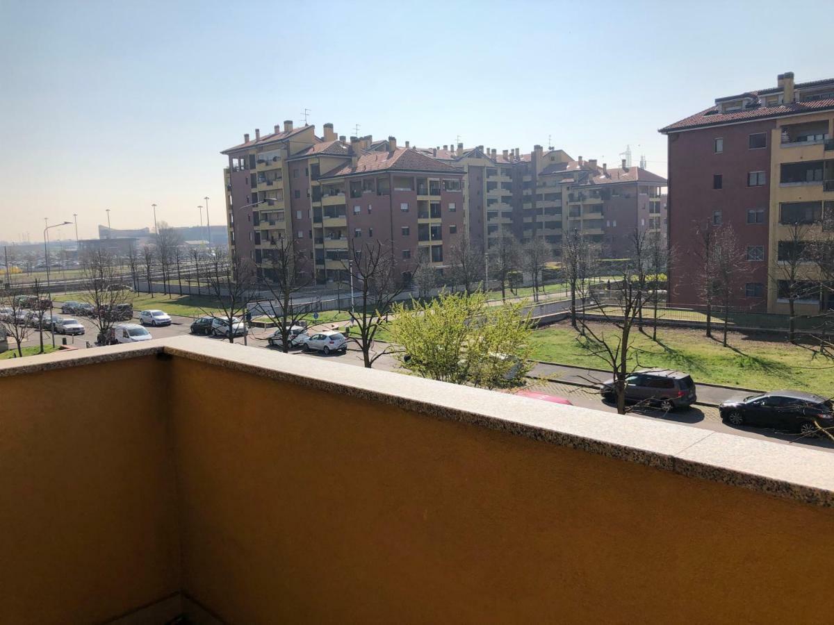 Emariva Apartment Роццано Экстерьер фото